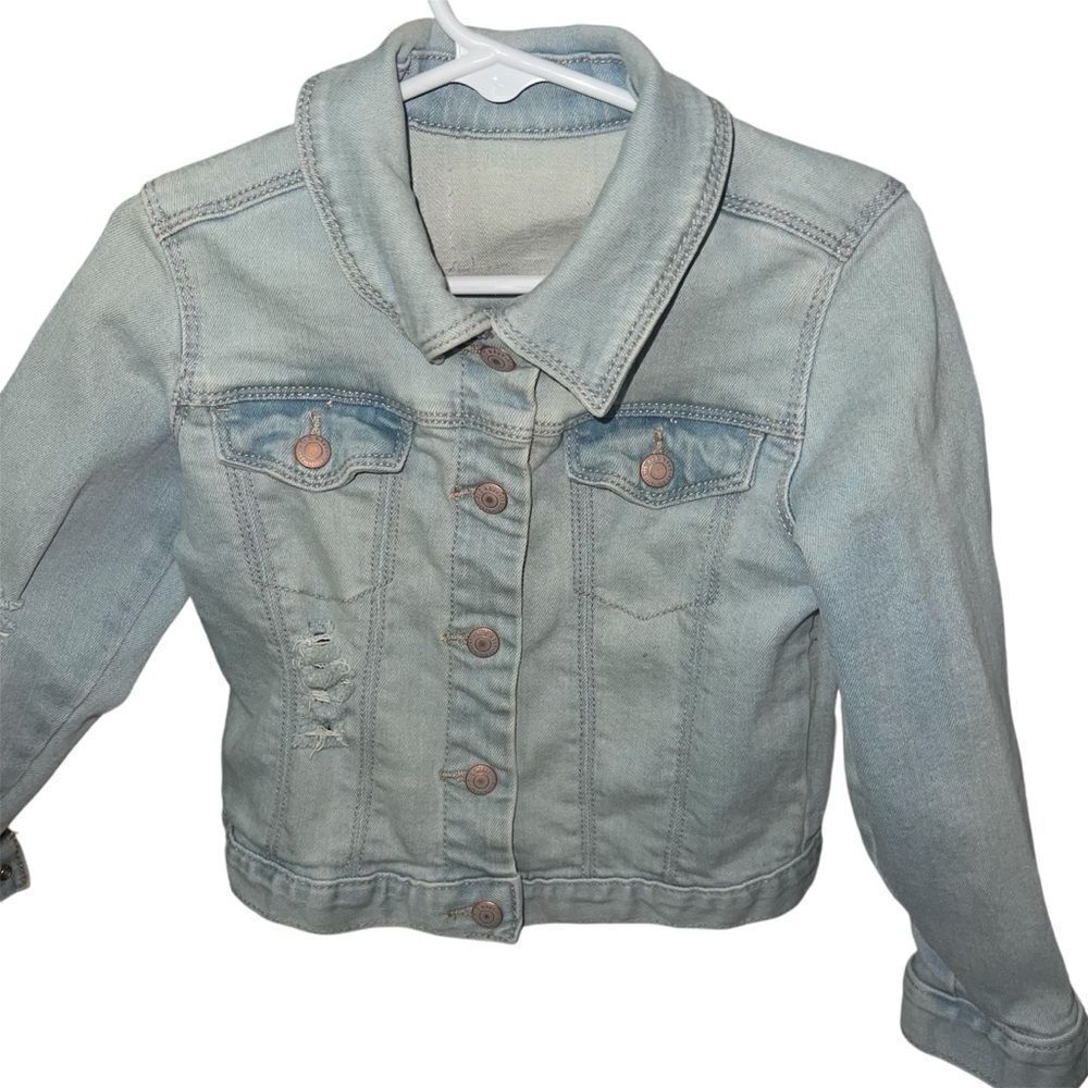 Gorgeous‎ Toddler distressed denim jacket with pearls and diamond string 4t - Picture 4 of 7